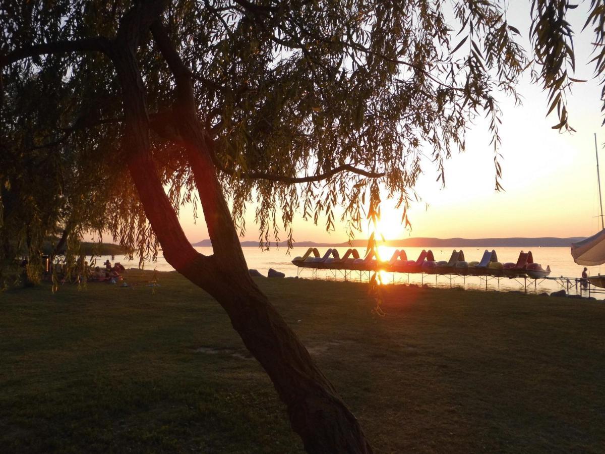 Kenge Apartmanok Balatonszemes Luaran gambar
